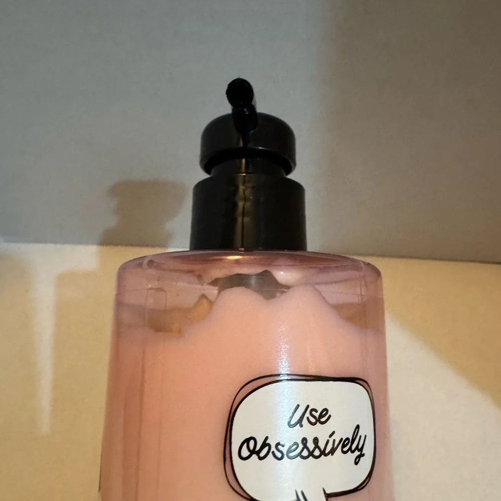 VICTORIA'S SECRET PINK HYDRATING BODY LOTION COCO LOTION COCONUT OIL 14 OZ